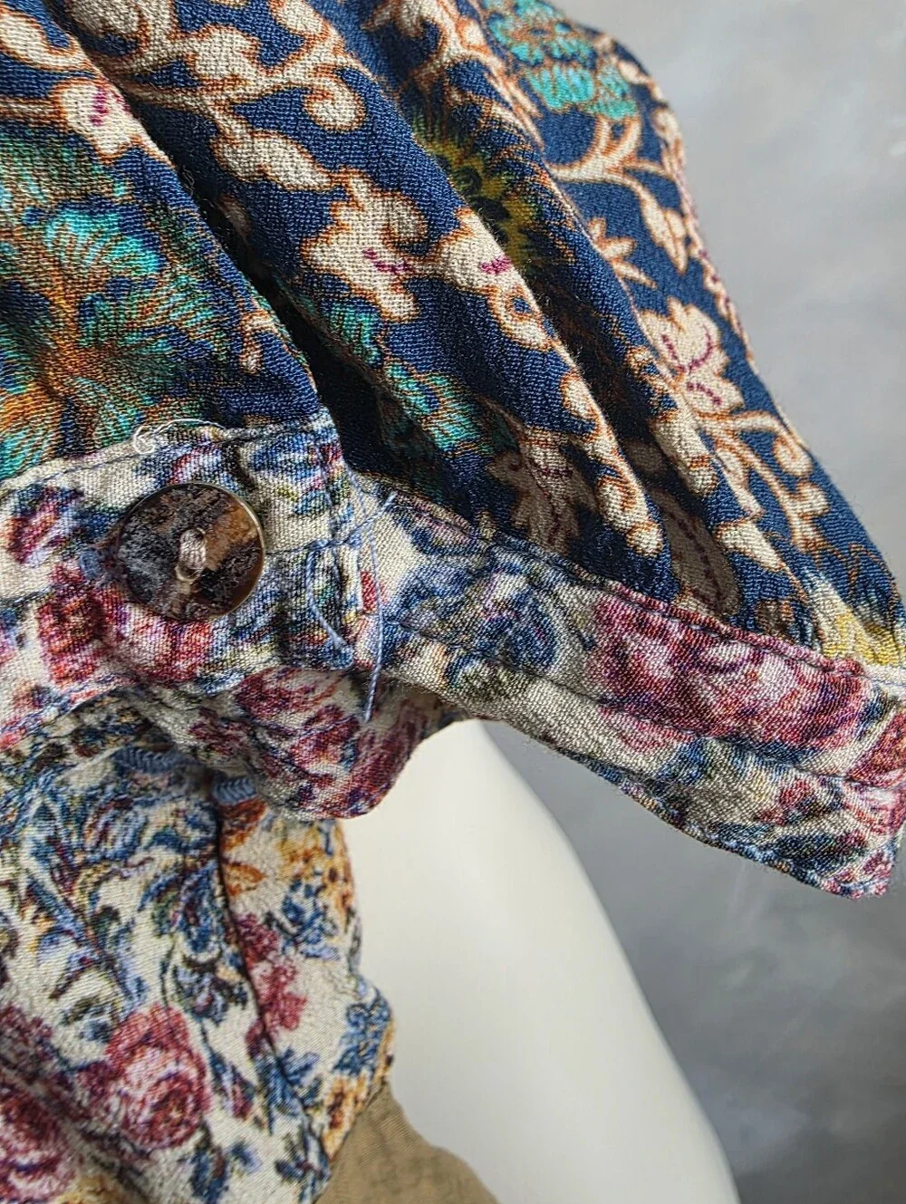 John Mark Embroidered Olive and Blue Floral Loose Tunic Blouse Sz 3X - Picture 8 of 12